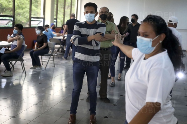 Honduras recibe de México 154,000 vacunas contra el COVID-19