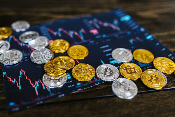 ¿Por qué el precio del bitcóin cayó por debajo de los 30,000 dólares?