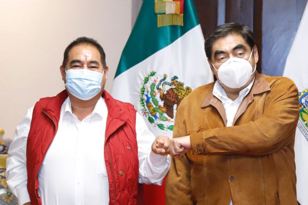 Mario de la Rosa, edil electo de Amozoc, se reúne con el gobernador Miguel Barbosa