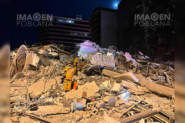 Rescatistas recuperan tres cuerpos de edificio colapsado en Miami