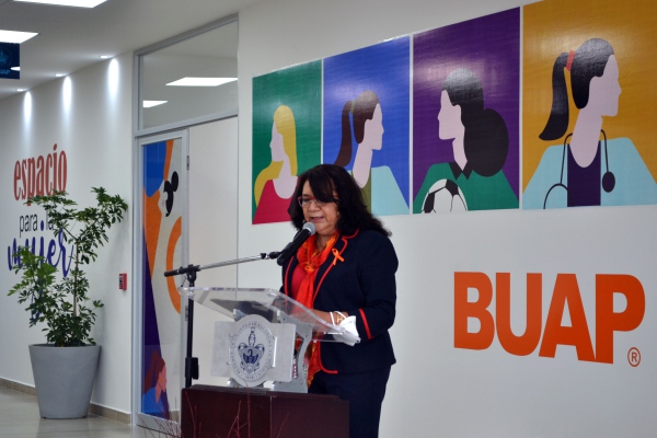 La BUAP avanza en prevención de la violencia de género mediante trabajo de la DIIGE