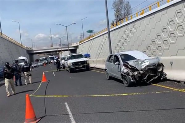 Muere Policía municipal durante aparatoso choque