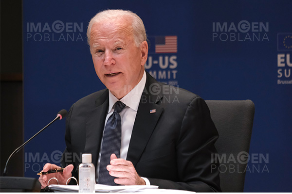 Biden asegura que "los latinxs" no se vacunan por miedo a ser deportados