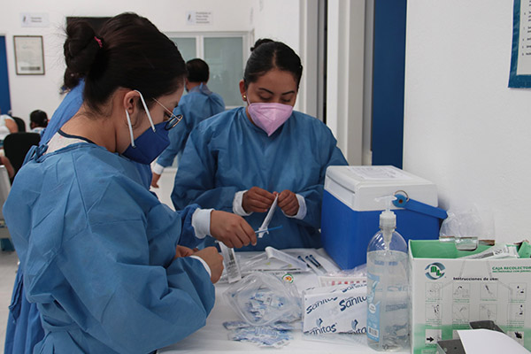 Sistema de Salud está fortalecido en Puebla: Barbosa