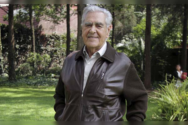 Eric del Castillo es hospitalizado de urgencia; “se veía muy débil”