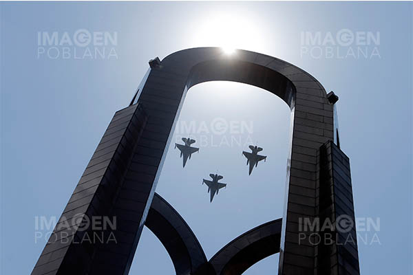 Avión F-16 belga colisiona con edificio; dos personas heridas