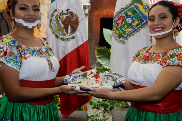 Chiles en Nogada, al rescate del sector restaurantero poblano