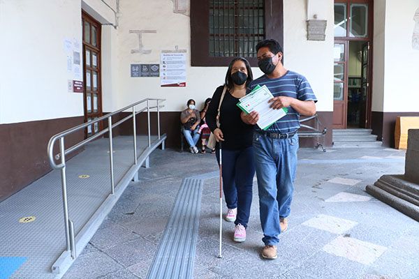 SEDIF y Registro Civil entregan 148 actas de nacimiento en Braille