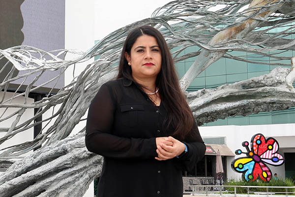 Enseñar es el deseo de ver a nuevas generaciones dar un cambio: Rosa Patricia Muñoz