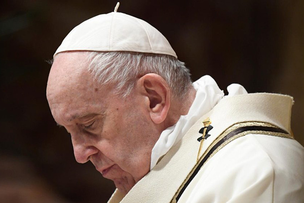 El papa Francisco supera exitosamente su cirugía intestinal