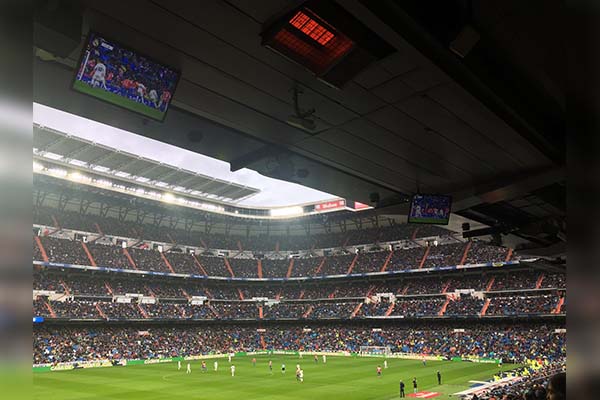 UEFA sancionará a Inglaterra por comportamiento de su afición en partido contra Dinamarca