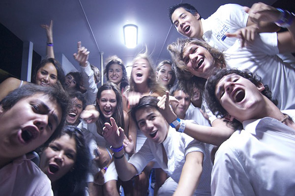 Viajes de graduación, posibles negocios jugosos de escuelas