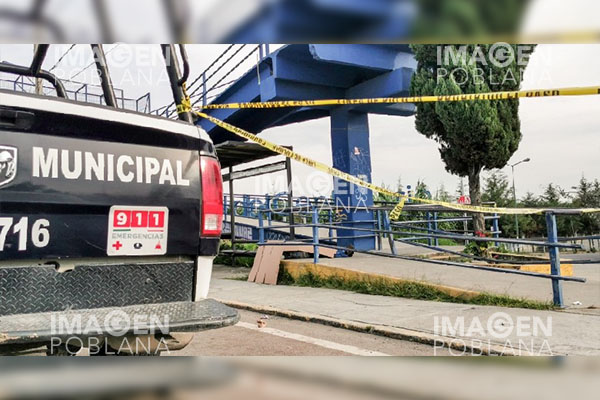La muerte sorprende a sexagenario en un puente peatonal