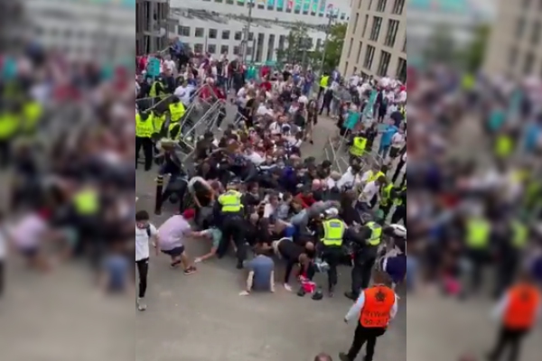 El caos se apodera de Wembley antes de la gran final de la Euro2020