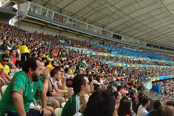Concacaf perdona al "Tri" por grito homofóbico y jugará con público ante Guatemala