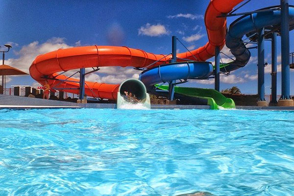 Decenas de intoxicados en un parque acuático de Texas