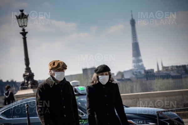 Francia entra en la cuarta ola de COVID-19, mucho más fuerte que las anteriores