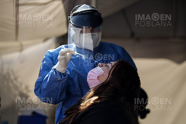 Rebrote de COVID-19 en México contagia a jóvenes sin vacunas, dice López-Gatell