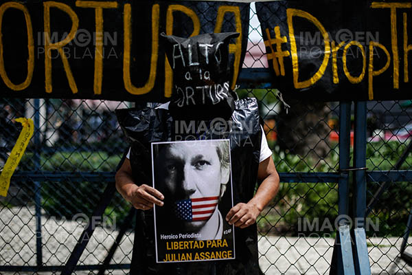 Justicia de Ecuador acepta retirar nacionalidad a Julian Assange