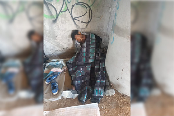 Indigente amanece muerto bajo un puente por supuesta congestión etílica