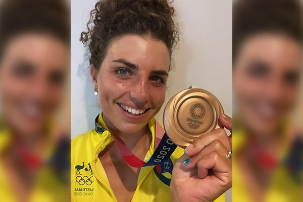 Atleta repara su kayak con un condón en plena carrera y gana medalla de bronce