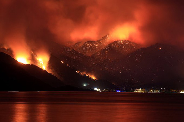 Controlados 107 de los 112 incendios forestales en Turquía
