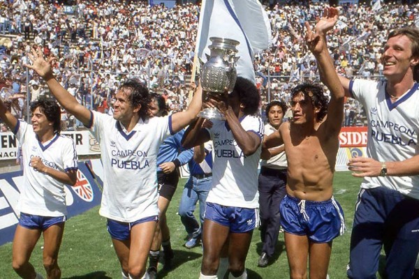 Falleció Toño de la Torre, campeón con el Puebla en 1983