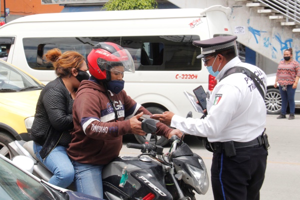 Texmelucan fortalece operativos para el uso obligatorio de casco en motociclistas