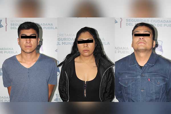 Se intoxicaban en la calle y portaban un arma ilegal