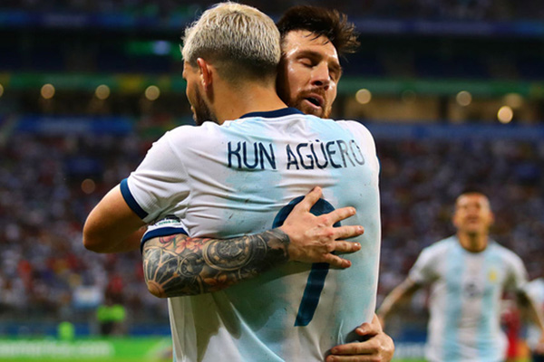 La tristeza del “Kun” Agüero por la partida de Messi, en memes