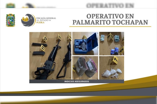 FGE aseguró armas, drogas y equipo de vigilancia durante cateo en Palmarito Tochapan
