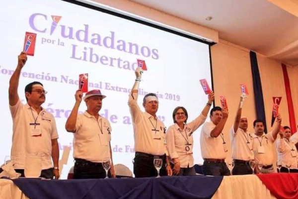 Tras arresto de candidata, suspenden a la principal alianza opositora de Nicaragua