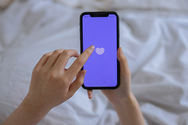 Recomendaciones para evitar doxing al buscar pareja en línea