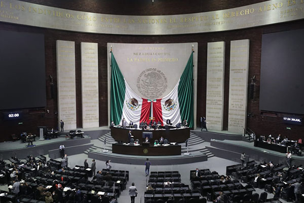 Desafueros de Toledo y Huerta serán abordados en periodo extraordinario del Congreso