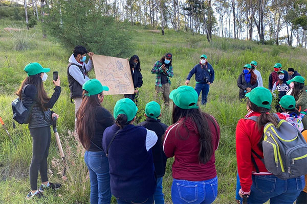 Ayuntamiento y Empaques Carvajal siembran 200 árboles en el Parque Cerro de Amalucan