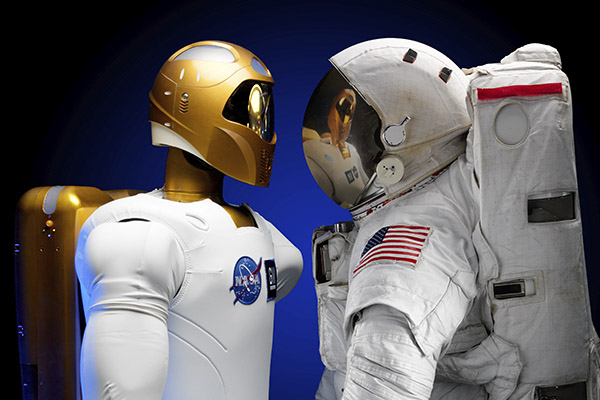 EU no podrá aterrizar en la Luna en 2024 por retrasos en desarrollo de trajes espaciales