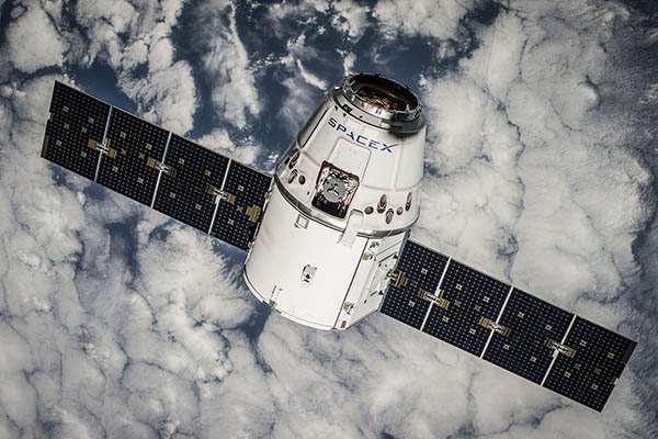 SpaceX llevará la publicidad al espacio por medio un satélite valla que operará desde la Luna