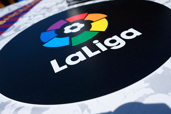 La Liga española de futbol aprueba su convenio con CVC sin Real Madrid y Barcelona