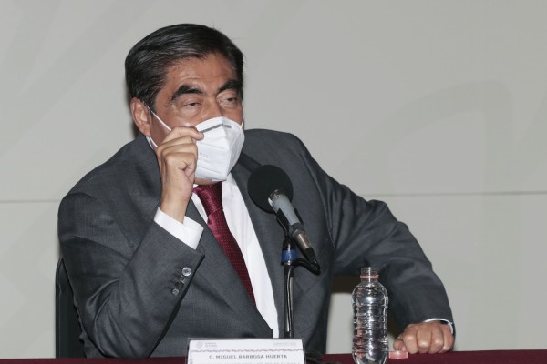 Pide Barbosa a poblanos responder ante crisis de salud