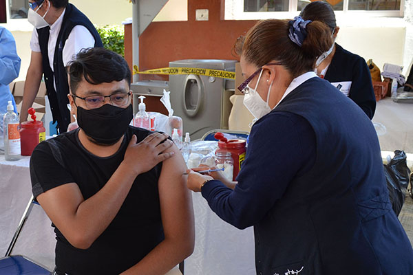 Responsabilidad de jóvenes poblanos, a prueba con jornada de vacunación