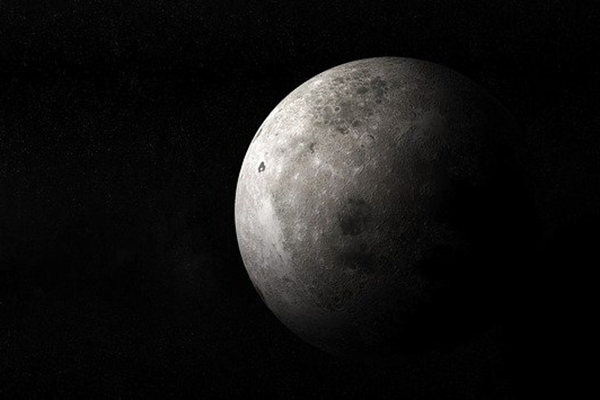 Encuentran evidencias de cambios en la Luna impulsados por el Sol