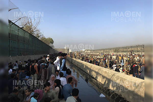 EU evacua de Kabul a más de 10,000 personas en el último día