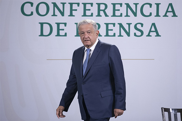 "Que anden con cuidado": AMLO a la oposición que presentará denuncia ante la OEA