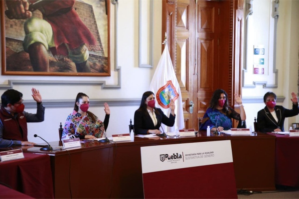 Ayuntamiento sesiona a favor de la prevención y erradicación de la violencia contra las mujeres