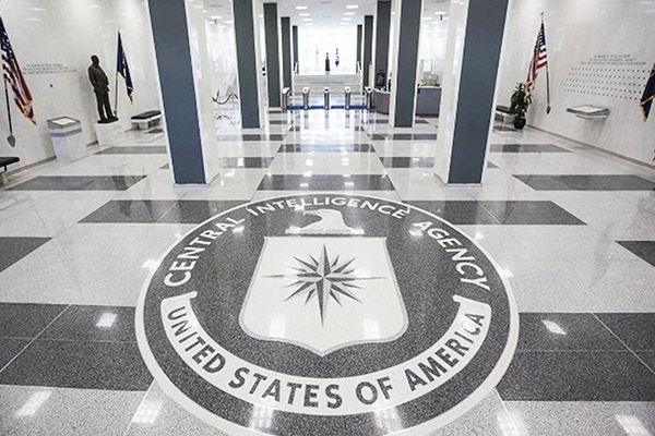 Destapan una supuesta reunión secreta entre jefe de la CIA y un líder talibán en Kabul