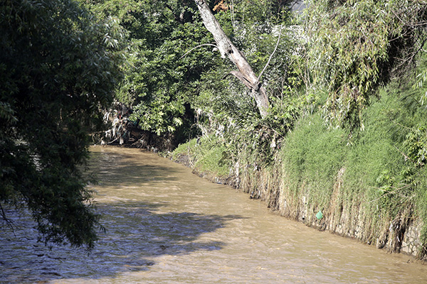 Presenta Gobierno Estatal a la federación plan para rescatar el Río Atoyac