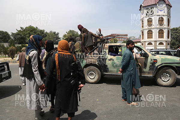 El talibán condena las explosiones cerca del aeropuerto de Kabul