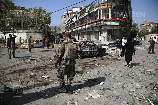 Aumenta a casi 200 el número de afganos muertos en el atentado de Kabul