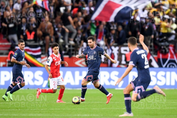 Messi por fin debuta con el PSG; fanáticos se quedan con las ganas de un gol