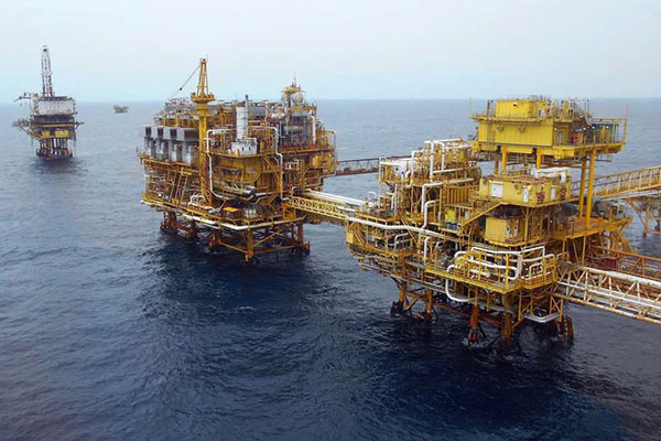 Pemex restablece producción tras accidente en plataforma E-Ku-A2